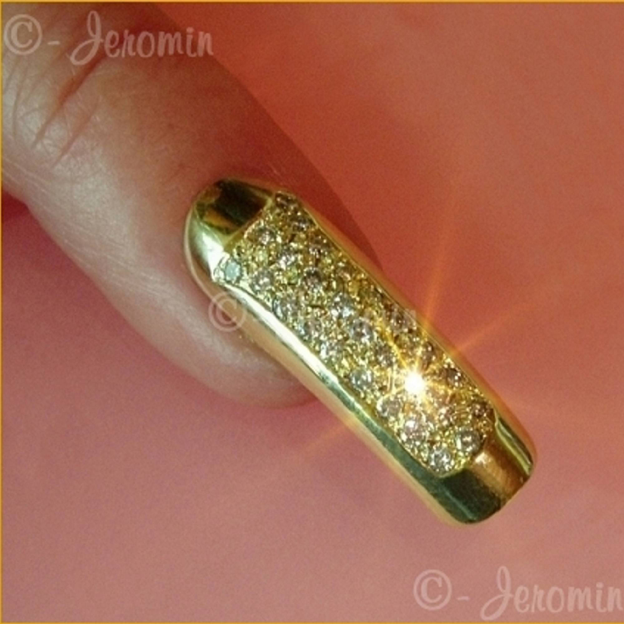 Gold nail, OJFB, JNJE